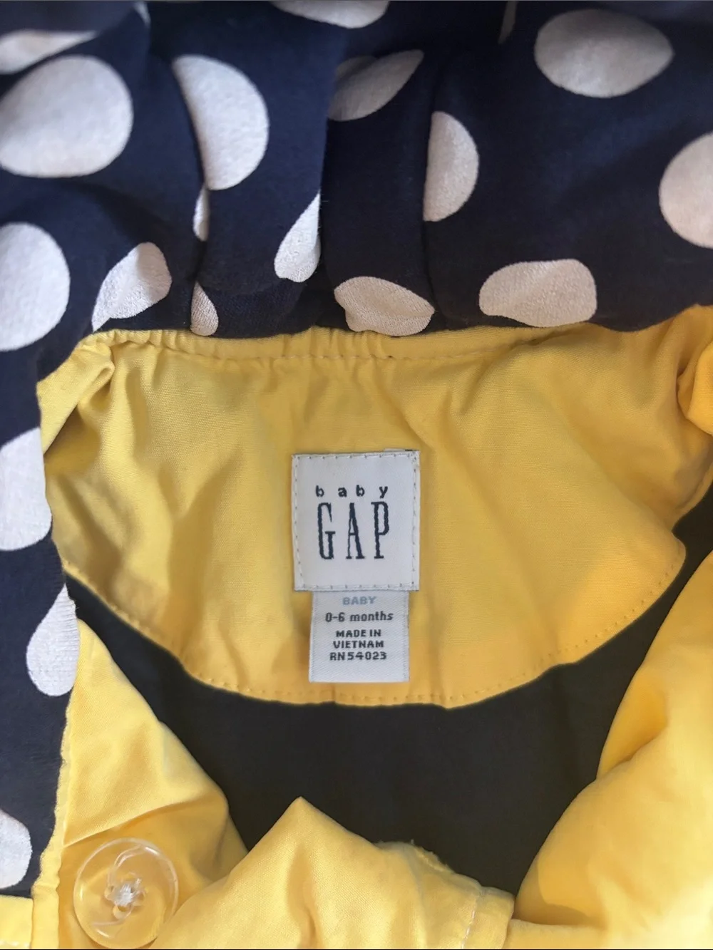 GAP charming yellow